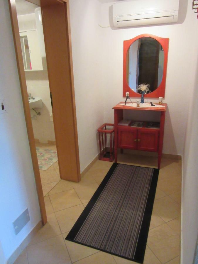 Apartmani Gracijela Карлобаг Екстер'єр фото